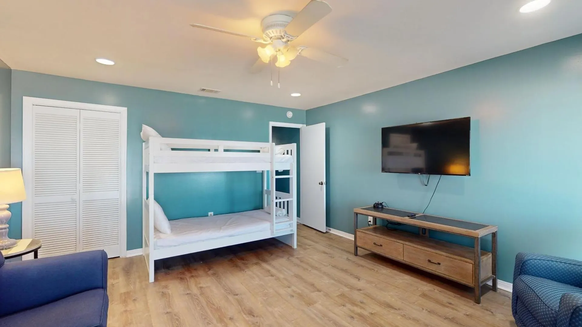 Front Beach Retreat C & B2 & D2 Panama City Beach Holiday home