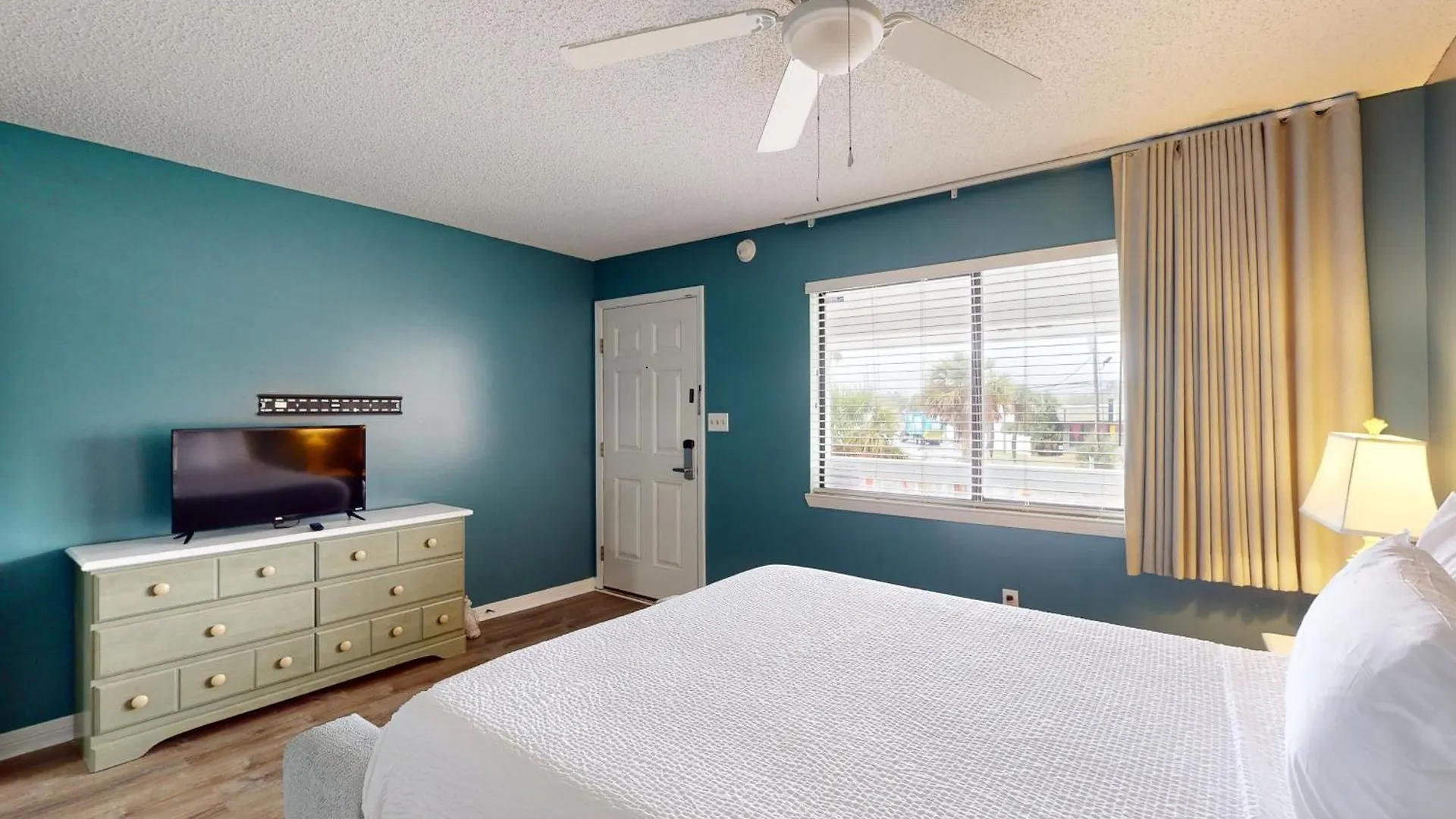 Front Beach Retreat C & B2 & D2 Panama City Beach Holiday home