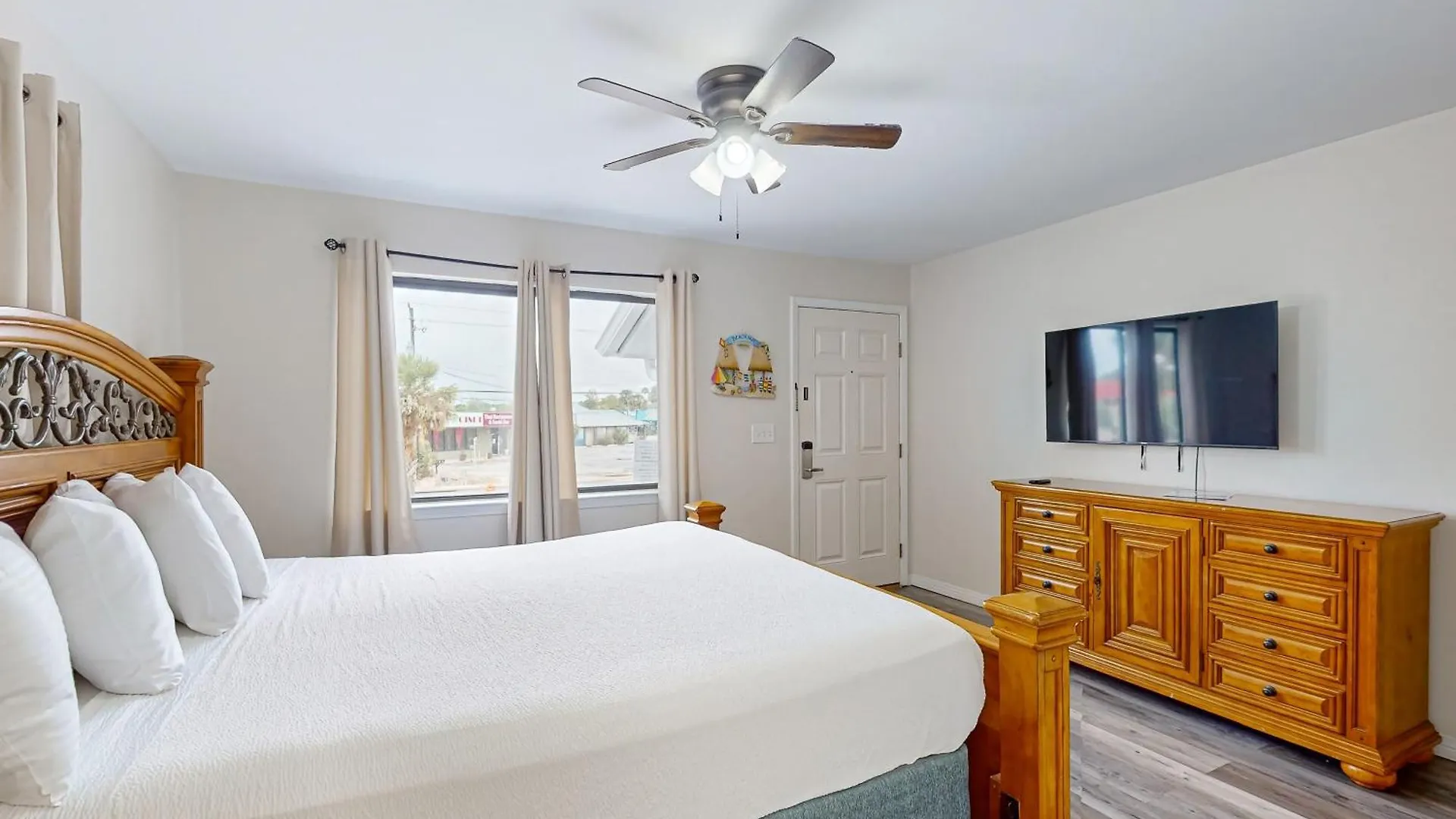 Front Beach Retreat C & B2 & D2 Panama City Beach